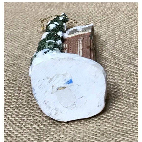 Vintage Cathedral Christmas Ornament Porcelain Holiday Festive Winter Dickensian - Picture 7 of 7